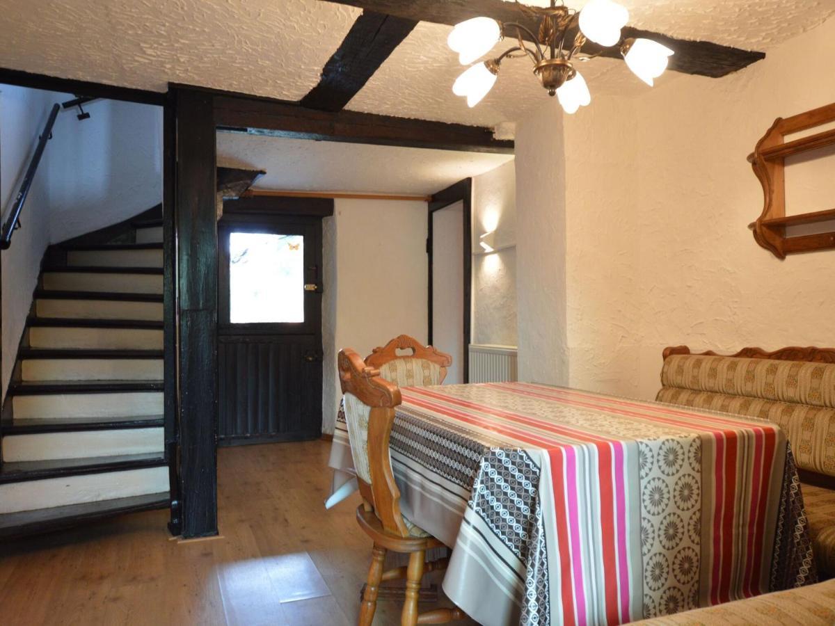 Apartment With Garden In A Wooded Setting Auw bei Prum Eksteriør billede